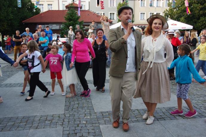 Taneczna zabawa z Teatrem „Pijana Sypialnia”