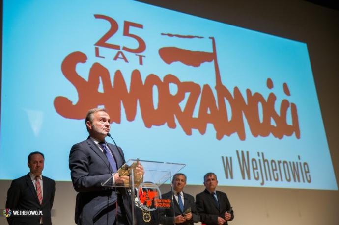 25 lat wejherowskiego samorządu
