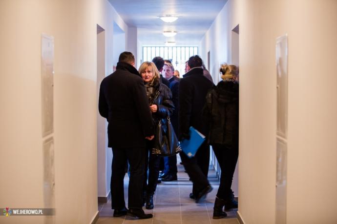 Klucze do nowych mieszkań budynku socjalnego