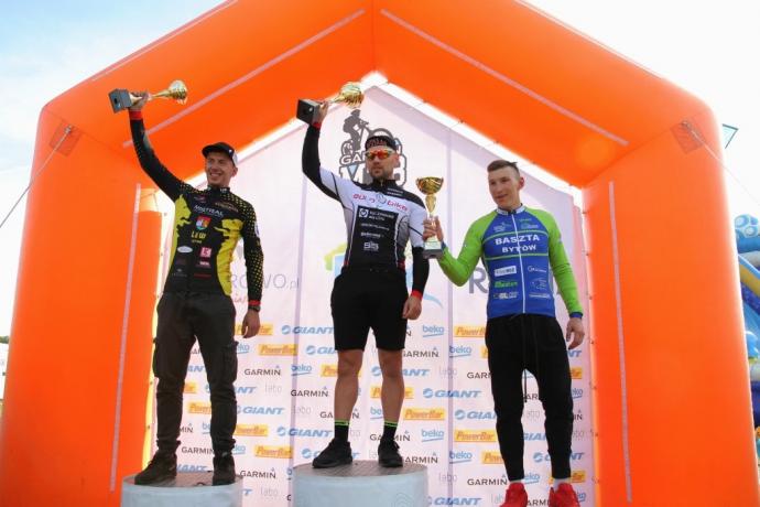 Bartosz Banach i Katarzyna Łysek wygrali Garmin MTB Series w Wejherowie