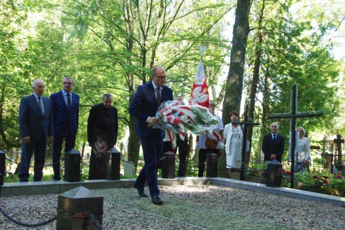 Hołd żołnierzom kampanii wrześniowej i ofiarom II wojny światowej