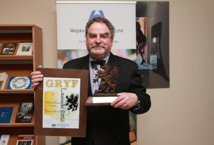 Adam Klein laureatem Gryfa Literackiego 2016