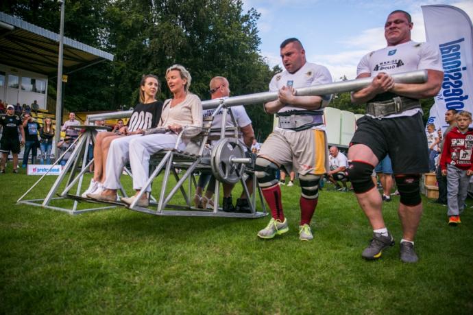Mariusz Pudzianowski sędziował zawody Strongmanów
