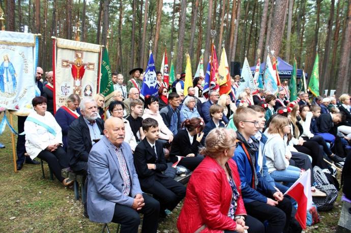 Pielęgnowanie pamięci o ofiarach zbrodni piaśnickiej
