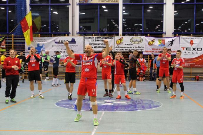 Zwycięstwo Tytanów na inaugurację ligi 