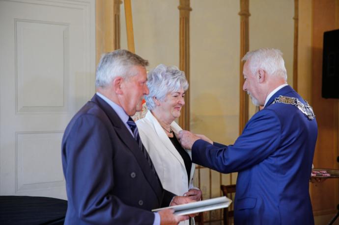 Medale Róży dla szczęśliwych Jubilatów 
