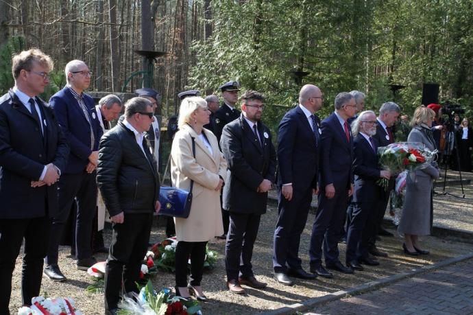 W hołdzie ofiarom zbrodni piaśnickiej
