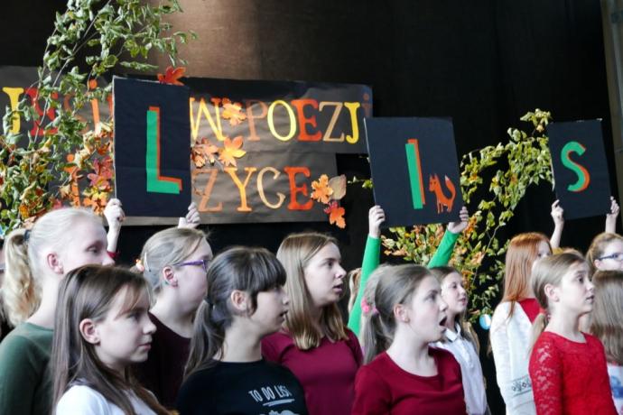 Koncert uczniowski „Jesień w poezji i muzyce”