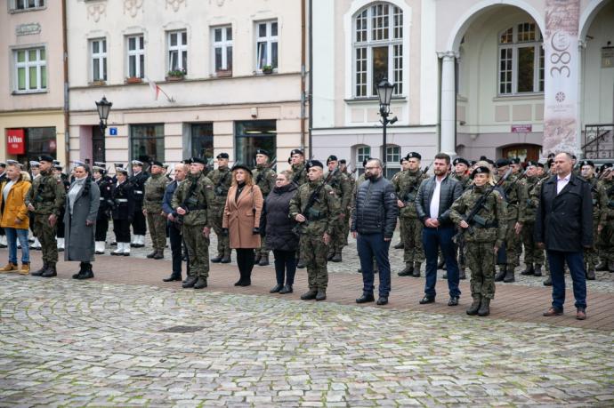 Uroczyste ślubowanie żołnierzy 