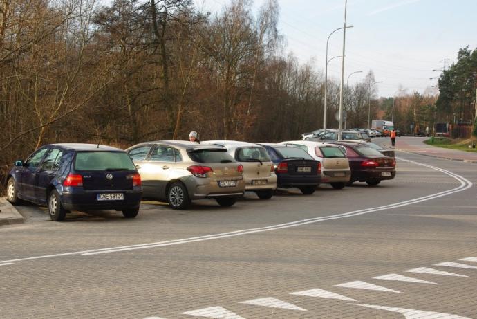 Nowy parking na os. Fenikowskiego