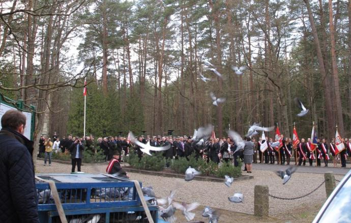 Hołd ofiarom zbrodni piaśnickiej