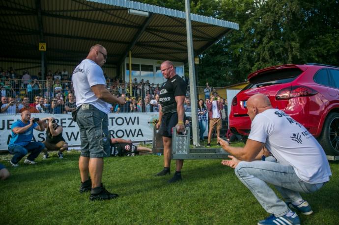 Mariusz Pudzianowski sędziował zawody Strongmanów