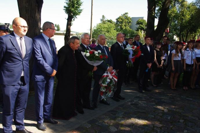 Hołd żołnierzom kampanii wrześniowej i ofiarom II wojny światowej
