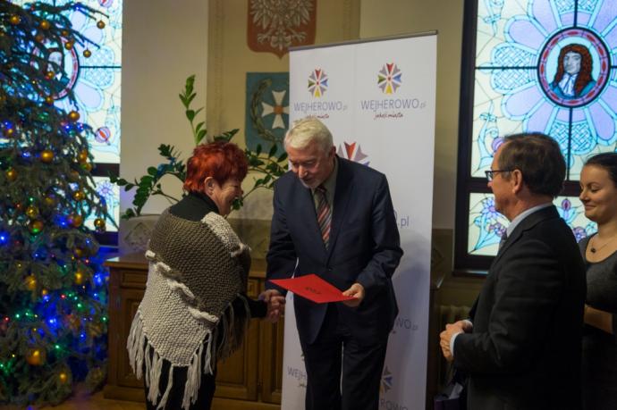 Uznanie dla mieszkańców dekorujących swoje ogrody, okna i balkony  