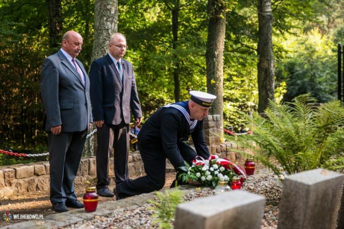 Hołd żołnierzom 1 MPS poległym pod Białą 