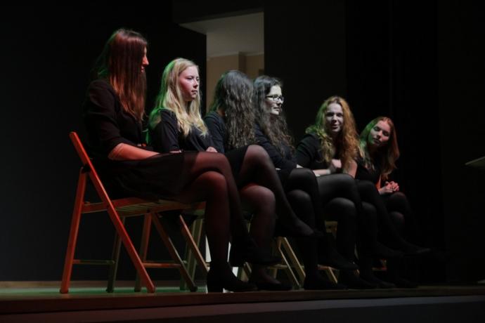 Nowa aula ze sceną w Zespół Szkół Ponadgimnazjalnych nr 1 w Wejherowie