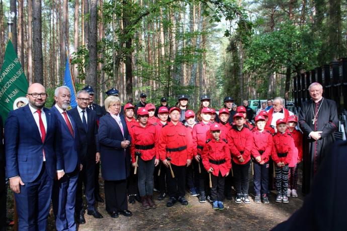 Pielęgnowanie pamięci o ofiarach zbrodni piaśnickiej