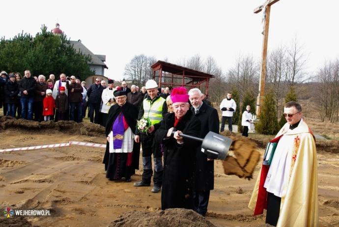 Nowy kościół powstaje na Śmiechowie