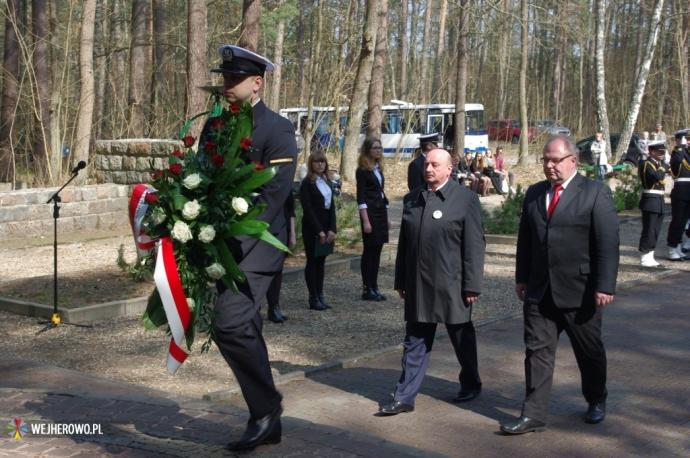 Hołd i pamięć ofiarom piaśnickiej kaźni