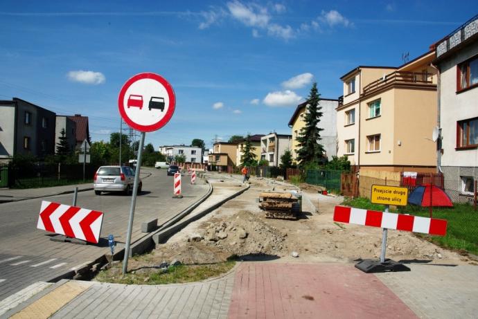 Powstają zatoki autobusowe w ul. Lelewela